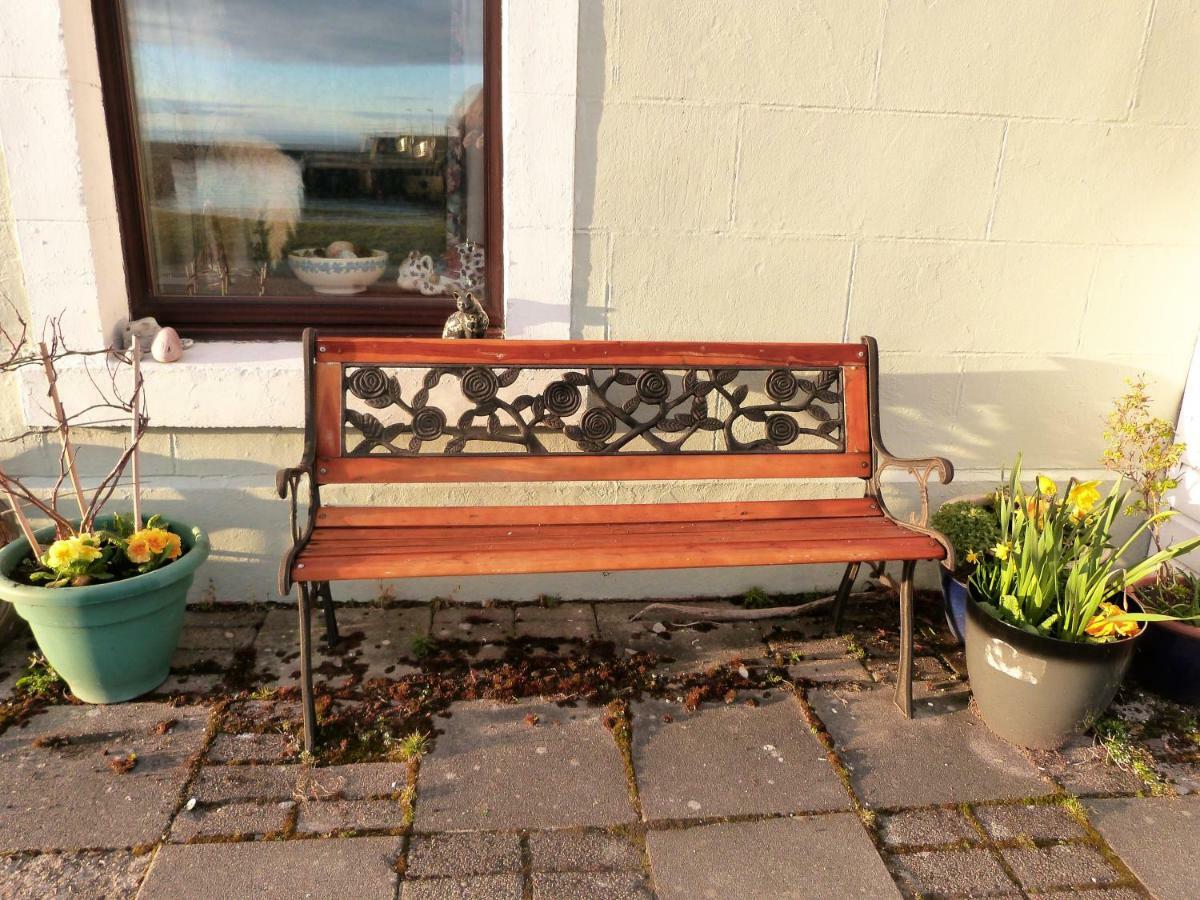 Song Of The Sea, Selkie House Bed and Breakfast Helmsdale Buitenkant foto